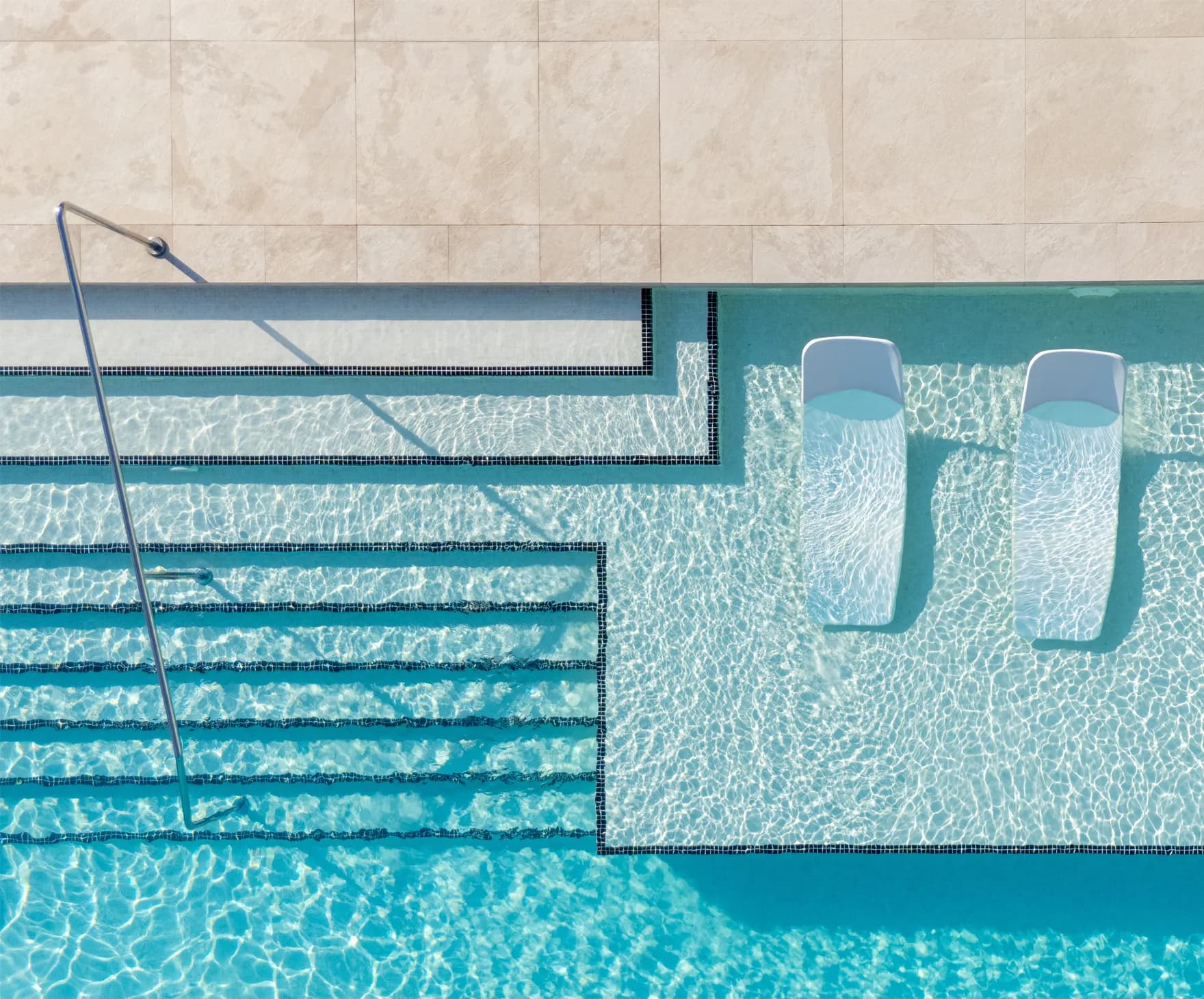 Podium Resort-Style Swimming Pool